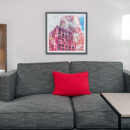 Hampton Inn & Suites Cleveland-Бичвуд Экстерьер фото