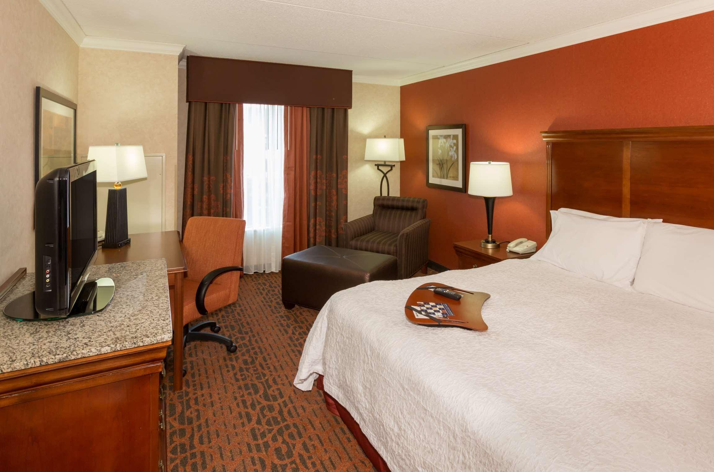 Hampton Inn & Suites Cleveland-Бичвуд Экстерьер фото