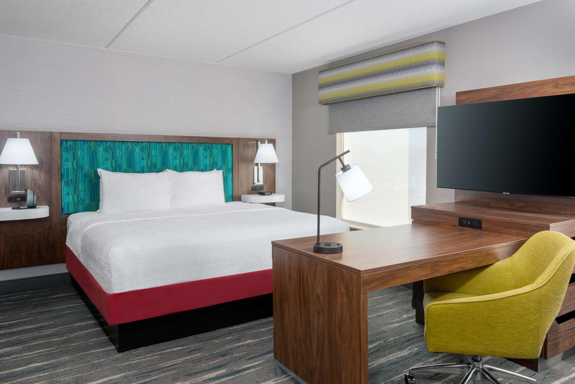 Hampton Inn & Suites Cleveland-Бичвуд Экстерьер фото